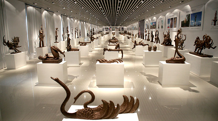 韩美林雕塑艺术馆